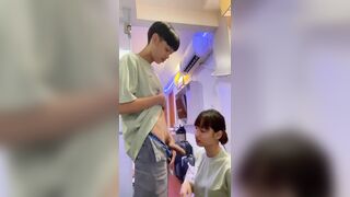 nhờ chị họ bú cu