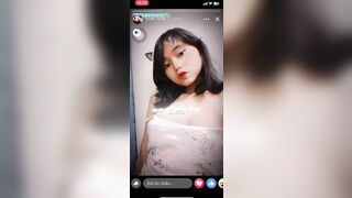 Em Trinh đú trend bé ơi từ từ