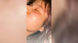 Mặt em ngượng nhìn phê thôi rồi luôn