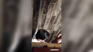 cặp đôi địt nhau trong nhà vệ sinh của cửa hàng bị chị chủ quay video lại