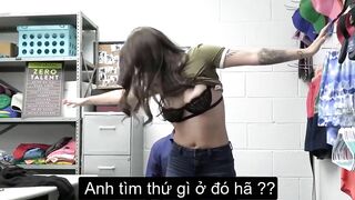 Trộm đồ của shop rồi bị đụ