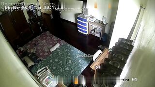 Bố Dượng Gắn Camera Quay Lén Phòng Con Gái Mới Lớn 3