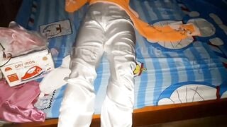 Địt Cô Giáo Ngữ Văn Trong Bộ Áo Dài Màu Vàngg
