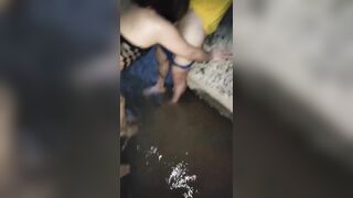 gà đồi cá sông anh em thích cái nào