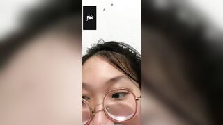Bé Kính cận mới lớn đã call zalo chat sex