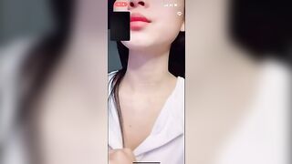 Em Gái 2ka8 Call Video Thủ Dâm Show Hàng Với Trai Lạ