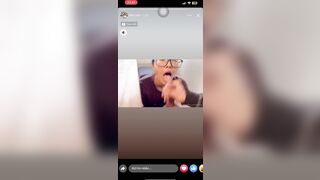 Ghệ đeo kính bú cu ác liệt