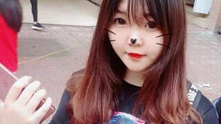 Sờ bím và móc lỗ đít em Nguyễn Thu Giang