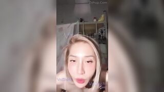 Idol xào ke livestream