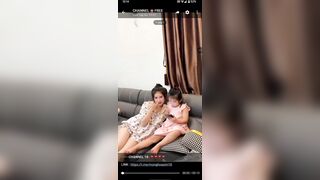 ĐÊM NỨNG QUÁ RA NHÀ TẮM THỦ DÂM