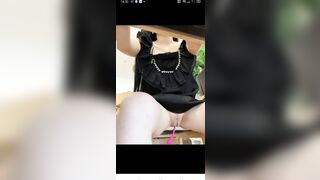 Show lồn trong quán nước