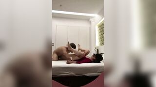 Thuê trai bà địt rồi bị chồng phát hiện cực hay