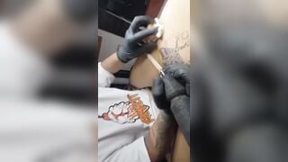 Tổng Hợp Clip Sex Nỗi Khổ Của Thợ Xăm Với Kháchh Nữ