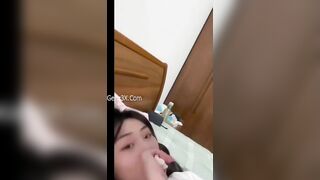 Sinh Viên Đại Học Trung Quốc Rên Rỉ Theo Từng Nhịp Nhấp Vào Bím