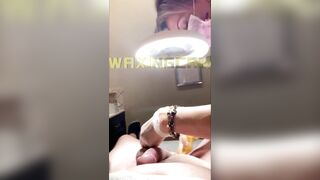 Đi spa được em gái Wax lông