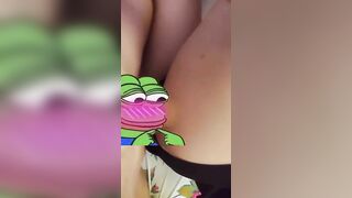 Dm con em ngủ thế này nứng vkl lộ cả loz