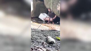 Đi leo núi vô tình bắt gặp được cặp đôi đang địt nhau