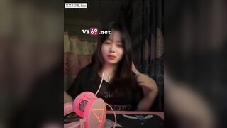 Trả kèo, thua game nên show vú lồn cho anh em xem