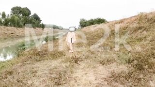 Mie2k show hàng trước mặt bác nông dân