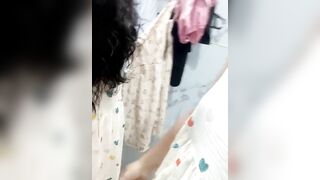 Gái xinh da trắng quay video móc lồn, móc đít