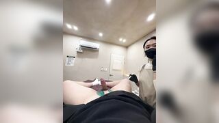 Được chị gái ở spa wax lông peter xuất tinh luôn p4 😂😘