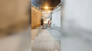 Bắt 2 em thủ dâm public ngoài trời bị phát hiện