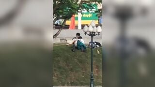 2 em học sinh bắc bling ling public tại công viên