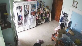MỞ CAMERA THẤY CON GÁI ĐANG THỦ DÂM