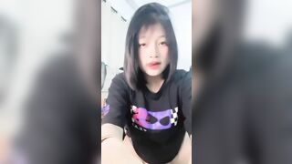 bé ly vú sừng trâu đang được anh em tìm kiếm đây