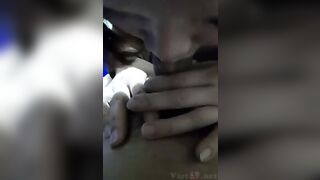 Vợ bạn mê mẩn với chim gắn bi