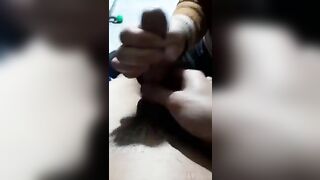 Vợ bạn mê mẩn với chim gắn bi