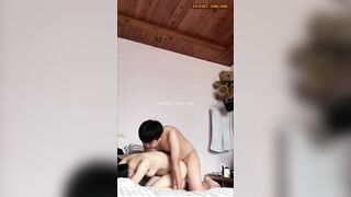 Mới đút cặc vào lồn mà mặt em đã phê thế này rồi