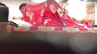 Quay lén cặp đôi trong nhà nghỉ làm tình