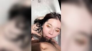 Được chị đại xăm trổ bú cu, mà đái vào mồm chị