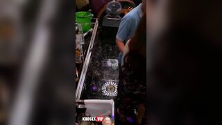 Móc bím xoa vú địt xã đồ em tiếp viên karaoke