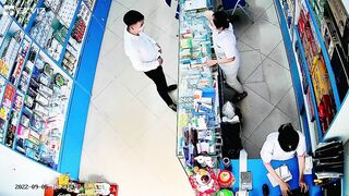 Khoe cu cho chị dược sĩ khám p2