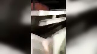 Nữa đêm hai bố con nwng quá........
