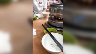 Checker Pita pé người yêu rủ đi ăn lẩu bê xong rồi húp em luôn