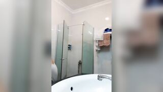 Quay lén tắm 12