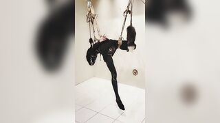 Gái xinh bị trói,sữa bắn tùm lum