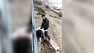 Độc lạ, Lên núi doggy để cho mọi người nhìn thấy Full