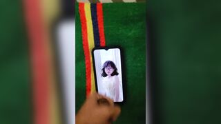 Bắn Tinh vào ảnh em gái xinh