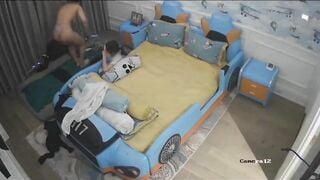 Full clip mẹ bắt con gái nhổ lông rồi liếm lồn cho mình