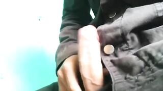 Lần đầu bú cu mà gặp phải có con cu Khai và hôi nên em nôn hết ra