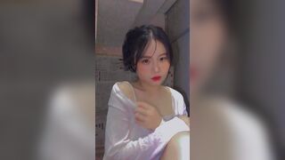 Chịch em gái 2004 cực sướng ( Sinh viên, học sinh )