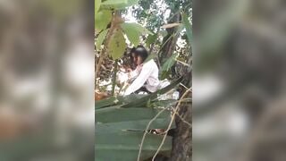Dắt e hàng vừa đi học về vào rừng địt mới cấp 2 e đẩy nhiệt quá link full 👇 mô tả nha