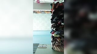 Chuyện tình phòng trọ đang chịch mà em cứ nằm nhắn tin miết