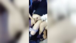 Cho 2 đứa em đi hát vịn mà nó lạ lắm
