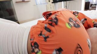 đụ chị kế mông to đòi ngủ cùng