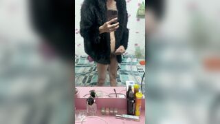 Tự nhiên ngứa cu